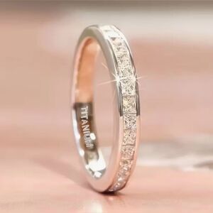 💙 Elegant Silver Swarovski Crystal Eternity Band Ring 💙